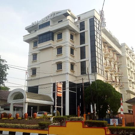 Hotel Bumi Asih Padangsidimpuan Batubelubang Esterno foto